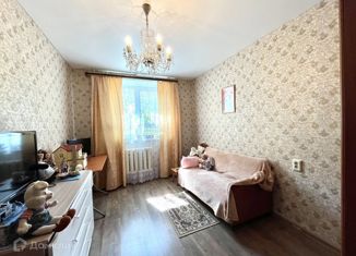 Продажа 3-комнатной квартиры, 61.6 м2, Ломоносов, Красноармейская улица, 23А
