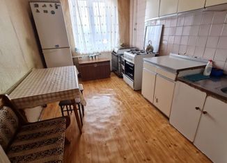 Продается 3-ком. квартира, 68 м2, посёлок Горячеводский, улица Малиновского, 3