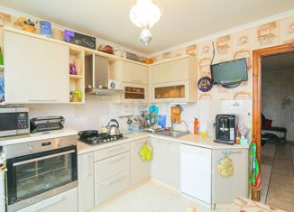 Продам 4-ком. квартиру, 90.7 м2, Зеленоградск, улица Лермонтова, 16