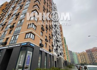 Продается 1-комнатная квартира, 38 м2, Москва, Производственная улица, 12к1, ЖК Лучи