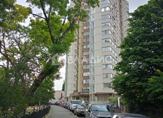 Продается четырехкомнатная квартира, 120 м2, Крым, улица Караманова, 3