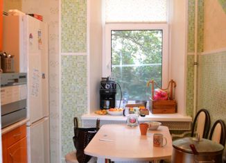 Продам 2-ком. квартиру, 56.4 м2, Санкт-Петербург, улица Бабушкина, 27, метро Елизаровская