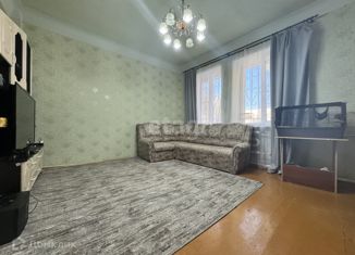 Продажа 3-ком. квартиры, 63.8 м2, посёлок городского типа Верхнеднепровский, Молодёжная улица, 4