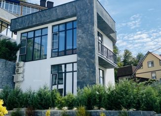 Продам дом, 200 м2, посёлок городского типа Дагомыс, улица Гайдара