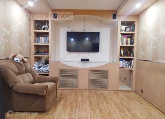 Продаю 2-комнатную квартиру, 47 м2, Серов, проспект Серова, 63