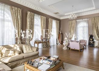 Продаю дом, 800 м2, Московская область