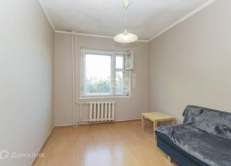 Продам 3-комнатную квартиру, 63.8 м2, Омск, улица 70 лет Октября, 14/2, Кировский округ