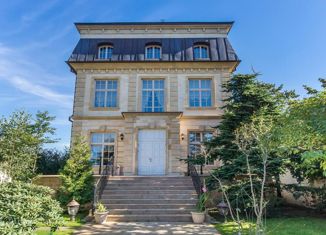 Продам дом, 800 м2, село Усово