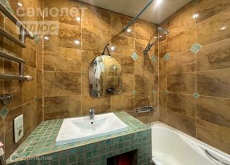 Продаю двухкомнатную квартиру, 58 м2, Москва, улица Марьинский Парк, 33, улица Марьинский Парк