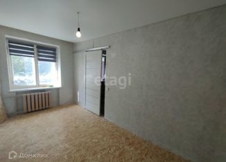 Продам 2-ком. квартиру, 42.7 м2, Старый Оскол, микрорайон Горняк, 11