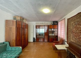 Продаю 1-комнатную квартиру, 36.8 м2, рабочий посёлок Ракитное, Коммунистическая улица, 2