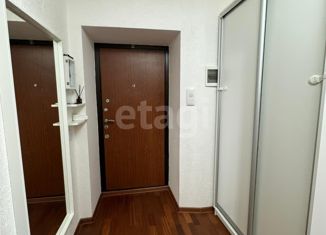 Продаю 2-ком. квартиру, 66.5 м2, Аксай, улица Платова, 83Д