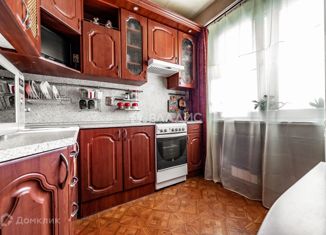 Продается 3-комнатная квартира, 57.1 м2, Санкт-Петербург, метро Проспект Большевиков, улица Чудновского, 8к2