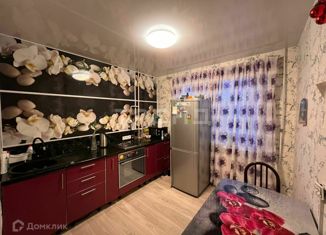 Продам 3-ком. квартиру, 68.3 м2, деревня Лаврики, деревня Лаврики, 40Е