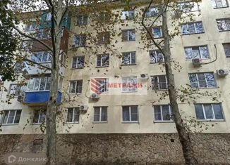 Продаю 4-комнатную квартиру, 59.6 м2, Темрюк, улица Ленина, 71