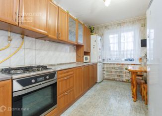 Продаю трехкомнатную квартиру, 69.5 м2, село Толмачево, Трудовая улица, 14