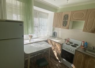 2-комнатная квартира на продажу, 30 м2, Альметьевск, проспект Строителей, 9