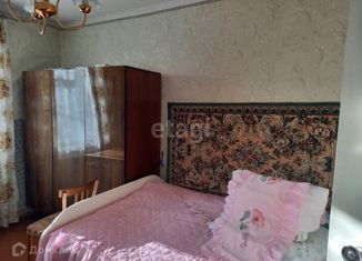 Продается 2-комнатная квартира, 53 м2, Кириши, улица Нефтехимиков, 6