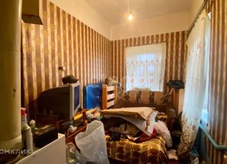 Продам 2-ком. квартиру, 42 м2, деревня Мишино, Комсомольская улица, 71