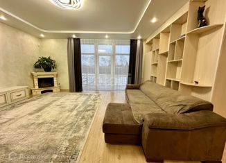 Дом на продажу, 474.3 м2, деревня Карловка