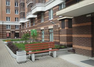 Сдам в аренду 2-ком. квартиру, 59.1 м2, деревня Кудрово, проспект Строителей, 6
