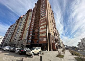 Продается 2-комнатная квартира, 64.2 м2, Новосибирск, улица Сакко и Ванцетти, 31/4, метро Речной вокзал