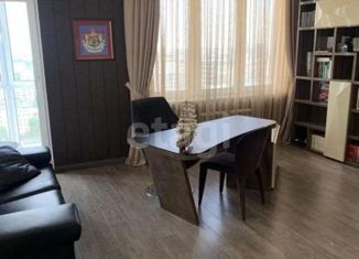 Продам 5-ком. квартиру, 166.7 м2, Челябинск, улица Братьев Кашириных, 34А, Калининский район