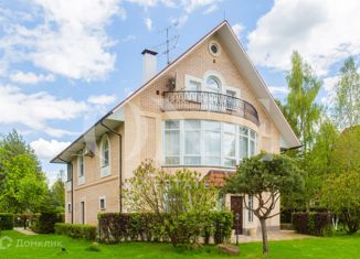 Сдается в аренду дом, 300 м2, село Петрово-Дальнее, Фонтанная площадь