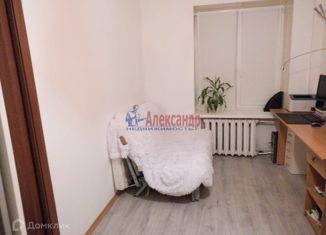 Продаю 2-комнатную квартиру, 43.5 м2, Шлиссельбург, улица 1 Мая, 18