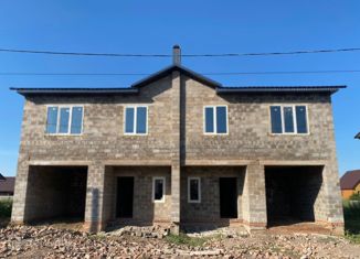 Таунхаус на продажу, 140 м2, деревня Байрак, Дружная улица