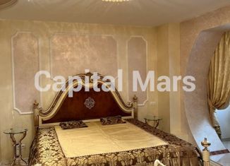 Сдам в аренду трехкомнатную квартиру, 83 м2, Москва, улица Бажова, 8, улица Бажова