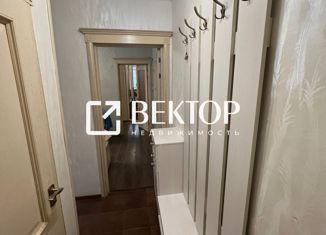 Продам 2-комнатную квартиру, 40 м2, Ярославль, улица Комарова, 4, жилой район Резинотехника