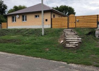 Продается дом, 112 м2, село Луганка