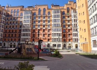 Четырехкомнатная квартира на продажу, 106 м2, деревня Сабурово, Рождественская улица, 4