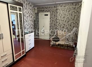 Продаю четырехкомнатную квартиру, 52.4 м2, поселок городского типа Ильский, улица Льва Толстого, 76