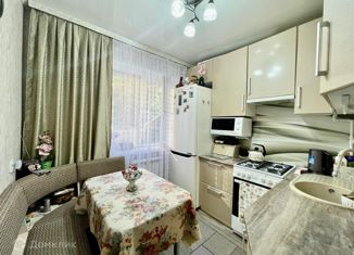 Продажа 1-ком. квартиры, 32 м2, Курская область, улица Юности, 14