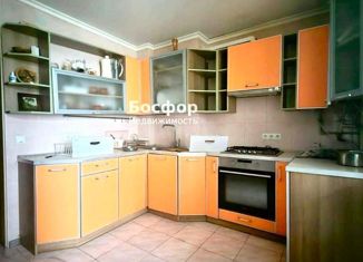 Продается 3-ком. квартира, 79.8 м2, Феодосия, Симферопольское шоссе, 41Б