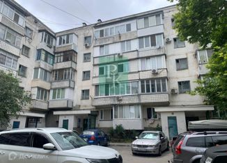 Продажа 2-комнатной квартиры, 54 м2, Севастополь, улица Героев Бреста, 9