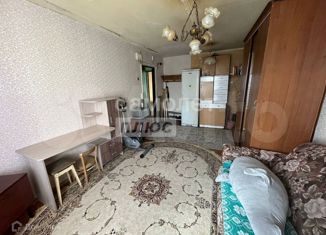 Продается комната, 18 м2, Тобольск, 8-й микрорайон, 1