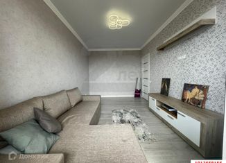 Продаю 2-ком. квартиру, 52 м2, Краснодар, Тепличная улица, 62/1к4, ЖК Акварели 2