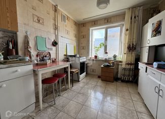 Продается 3-ком. квартира, 60 м2, Самара, проспект Кирова, 383, Кировский район