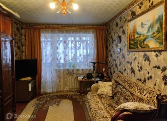Продам 3-комнатную квартиру, 54 м2, Саратов, улица Танкистов, 64