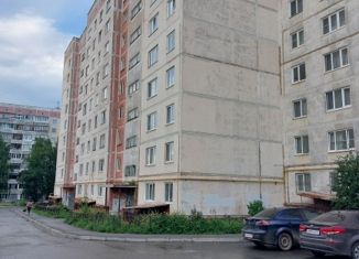 Продается двухкомнатная квартира, 51.4 м2, Кировград, Центральный бульвар, 2/1