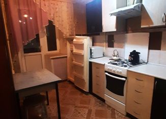 Сдам в аренду 1-ком. квартиру, 35 м2, Орск, Олимпийская улица, 22А