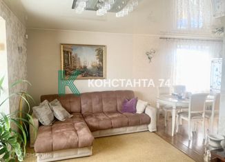 Продажа 3-комнатной квартиры, 77.3 м2, посёлок Рощино, улица Ленина, 14