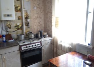 Продаю 2-комнатную квартиру, 41.2 м2, село Кандры, улица Крупской, 2