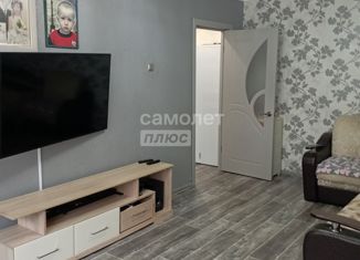 Продается 3-ком. квартира, 62.1 м2, Татарстан, улица Белоглазова, 107