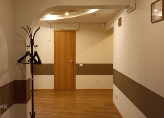 Продаю 3-комнатную квартиру, 86.3 м2, Верхняя Пышма, улица Уральских Рабочих, 42А