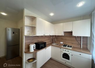 Двухкомнатная квартира на продажу, 45.2 м2, Москва, улица Каховка, 39к2