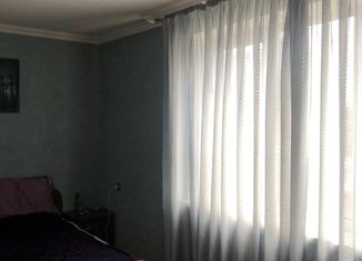 Продаю многокомнатную квартиру, 130 м2, Нальчик, улица Киримова, 140